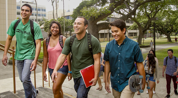 UH students ascending the Hamilton Library stairs